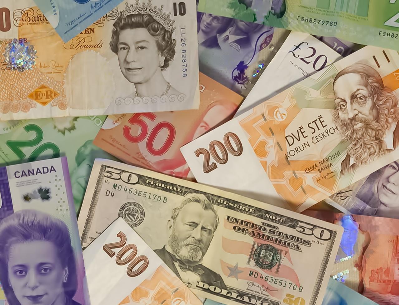 Multiple currencies in bills